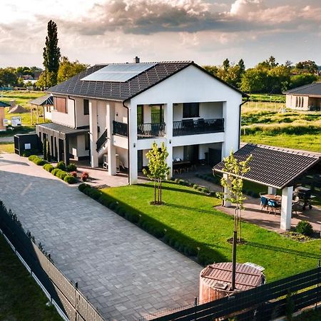 Hotel Erzsebet Vendeghaz Mórahalom Exterior foto